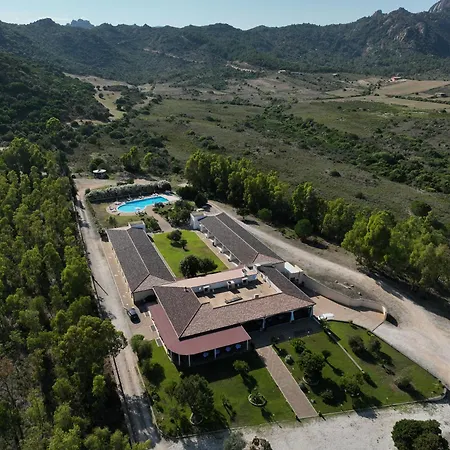 Hotel Biderrosa 3*