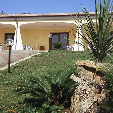 Hotel Biderrosa 3*