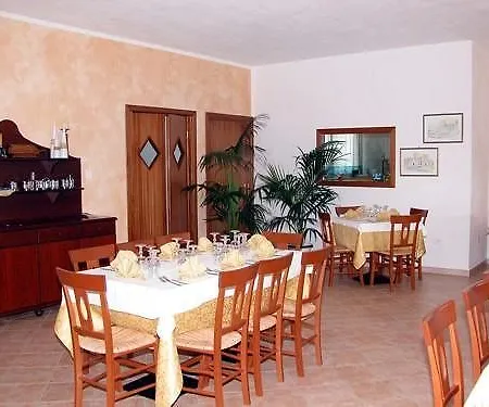 Biderrosa מלון 3*